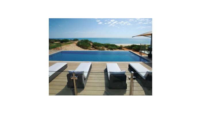 Hotel Ramada Eco Beach poza 2