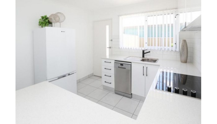 112 Olive Apartments poza 22