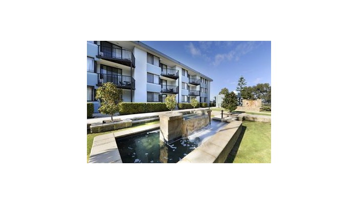 Assured Waterside Apartments poza 0
