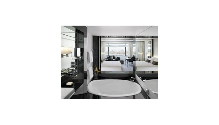 Hotel Crown Metropol poza 2
